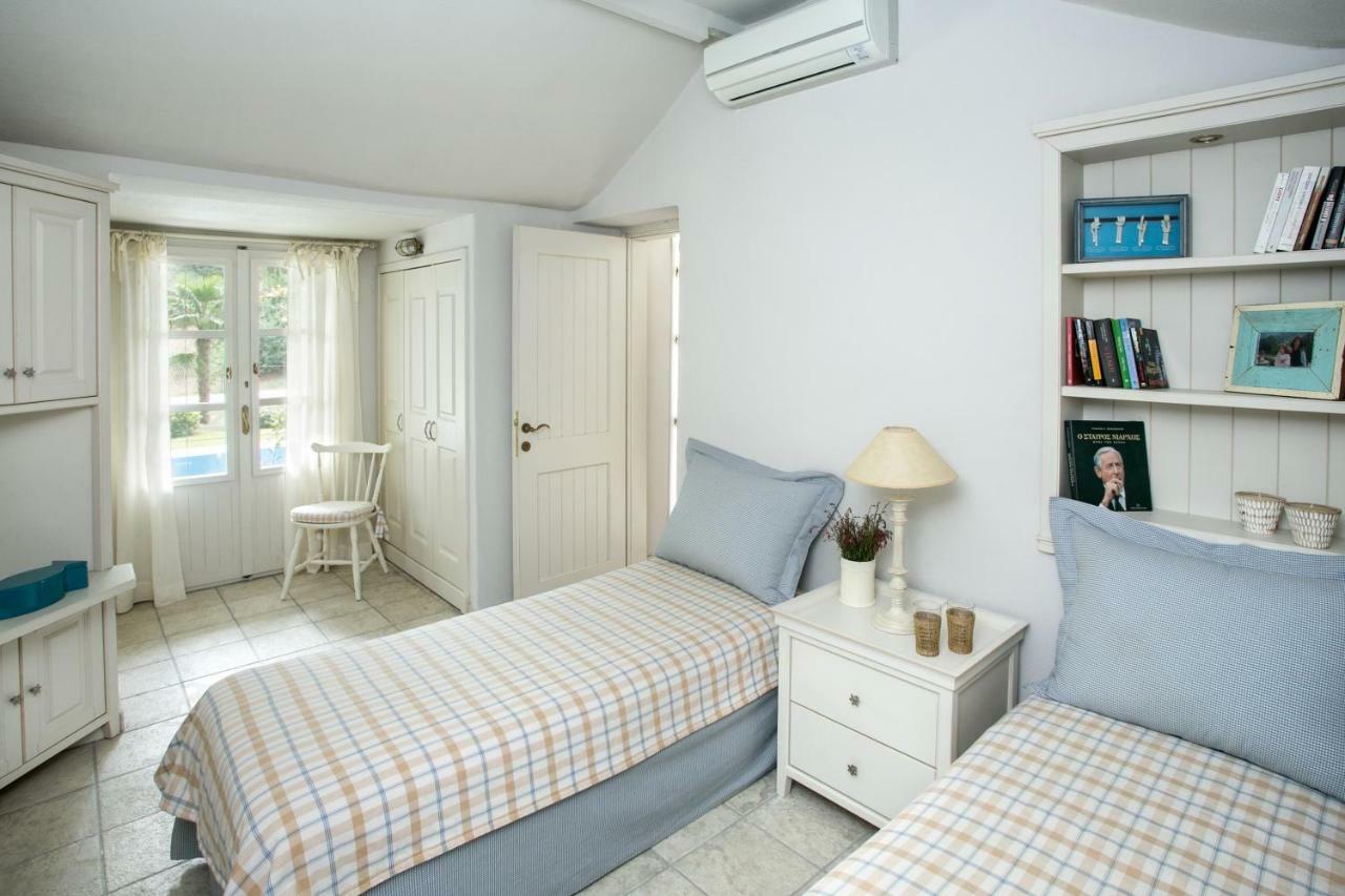 Ilianna Villa Sani  Exteriör bild