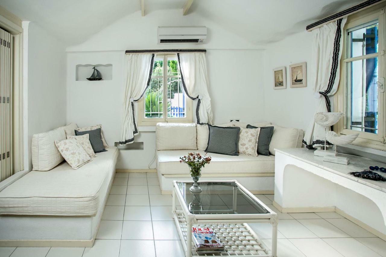 Ilianna Villa Sani  Exteriör bild